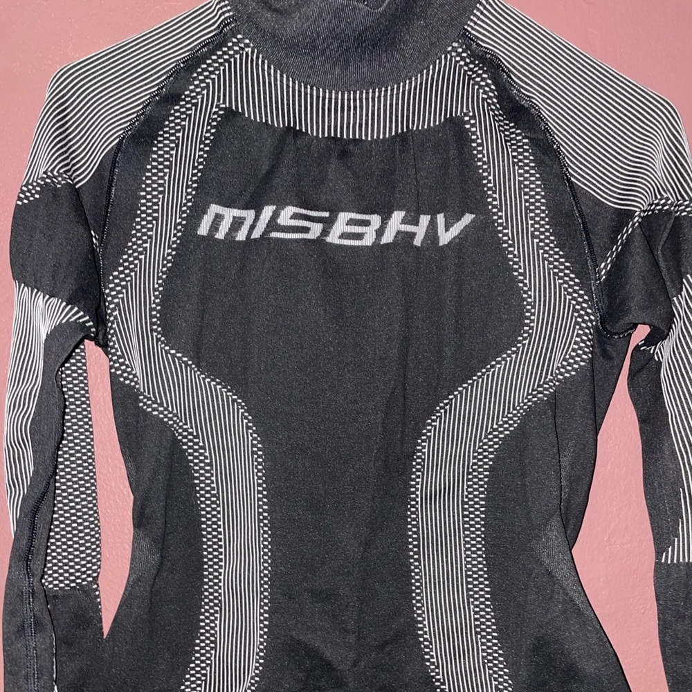 MSBHV top, open to offers;ships out within 3 business days.